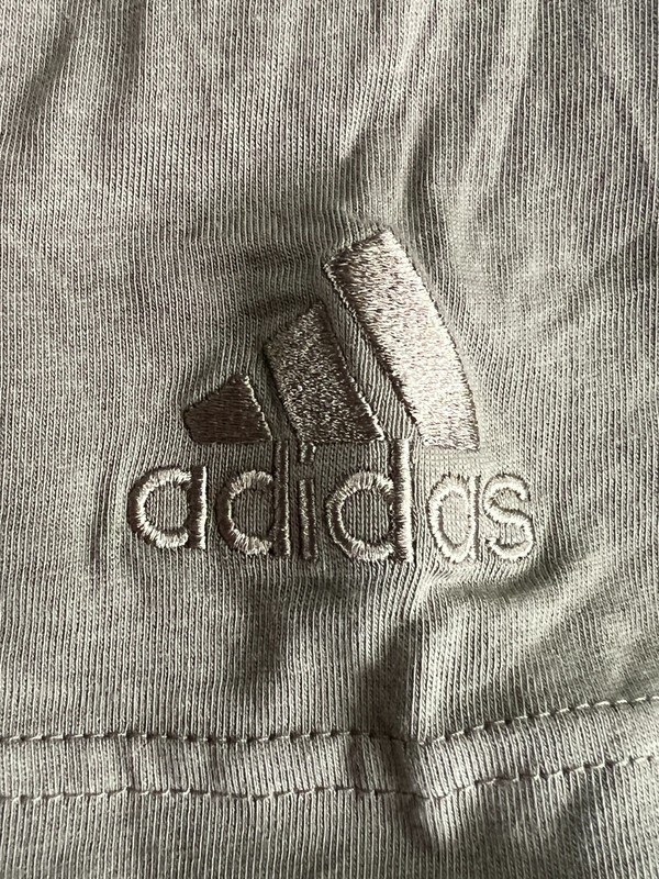 Adidas T-shirt Essentials Linear Embroidered | Men's | Green | Medium | New gallery