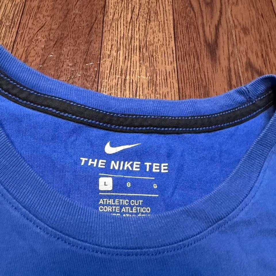 Nike Blue Center Swoosh Retro Tech Sportswear Running Train Shirt Fits Medium gallery
