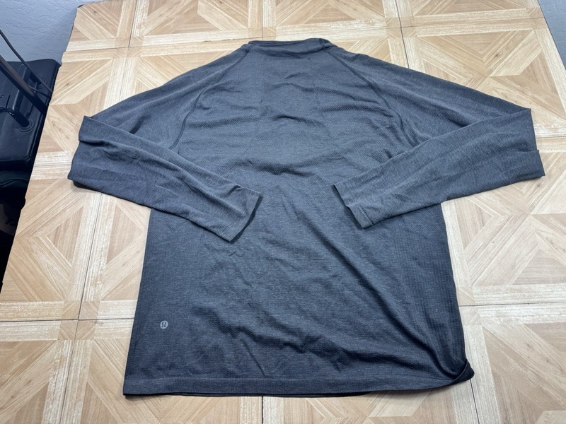 Lululemon Shirt Mens Large Gray Metal Vent Tech Training Performance 1/4 Zip gallery