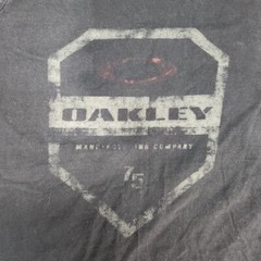 Oakley Tank Top Men Large Black Muscle Shirt Workout Faded Wash Front Logo Beach
