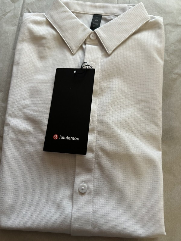 Lululemon Airing Easy Short Sleeve Shirt Mens Size" XS BRWT gallery