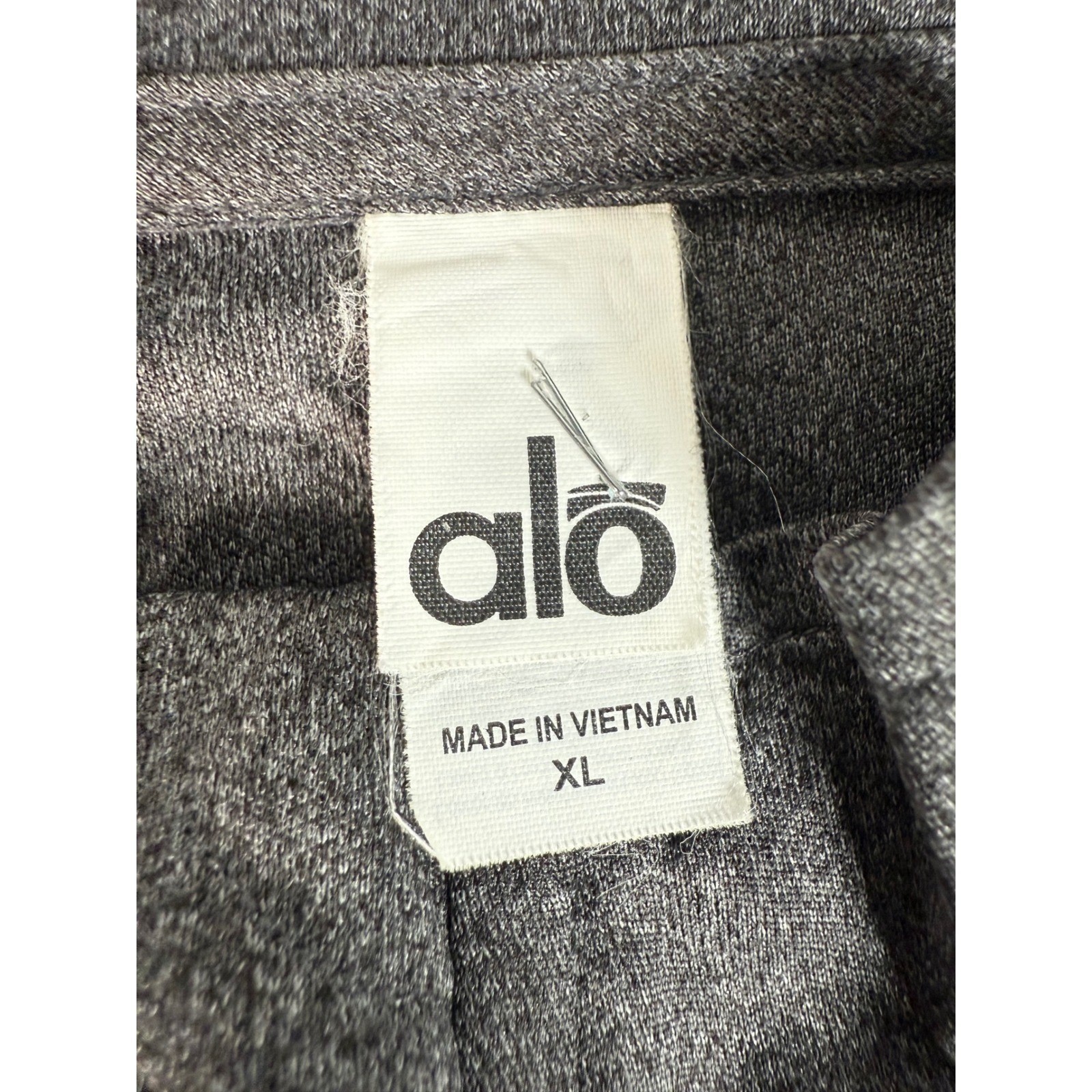 Alo Long Sleeve Half Zip Pullover Athletic Shirt Men's XL Gray Performance Sport gallery