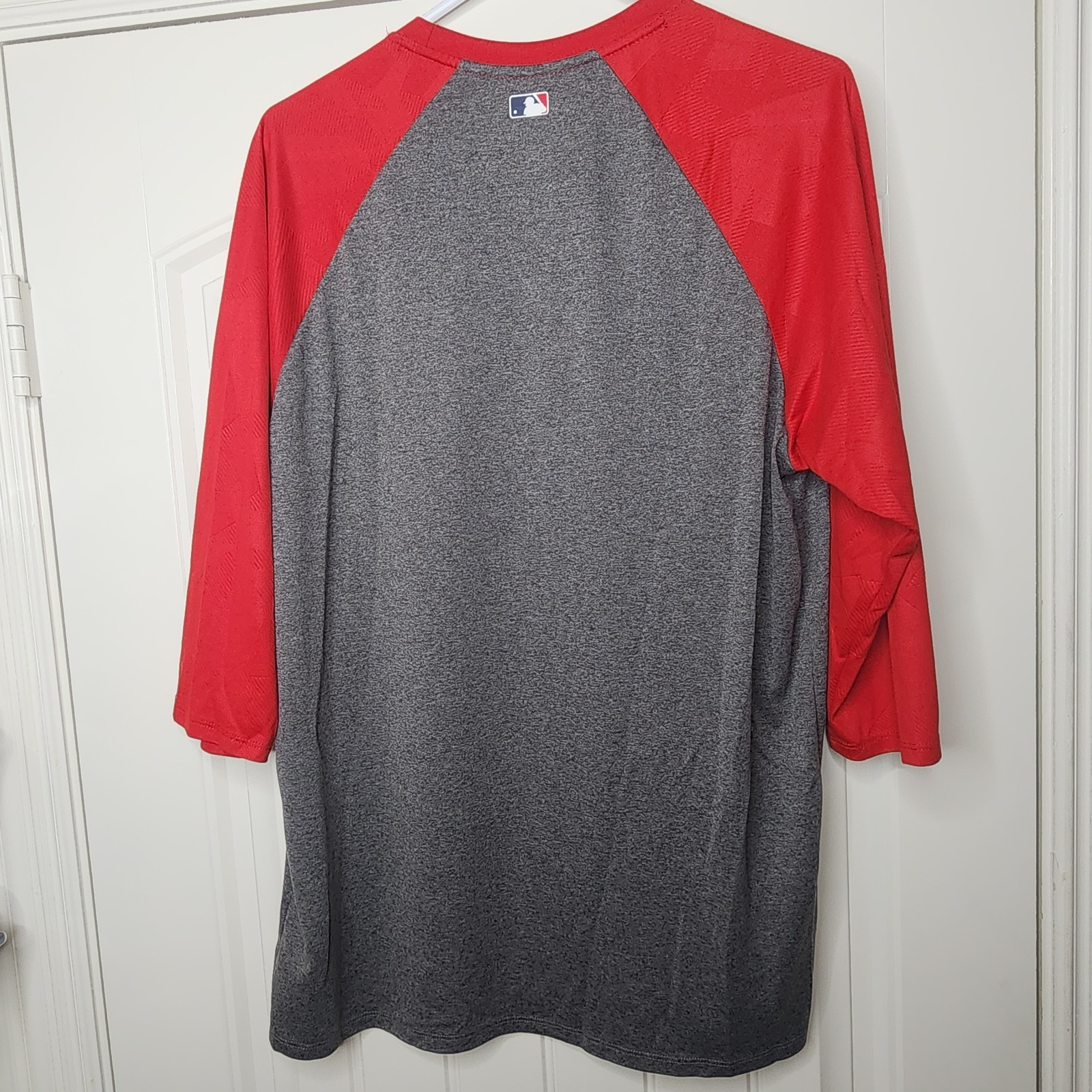 Nike Red Sox Gray and Red Raglan Long Sleeve Shirt - Size L Large gallery