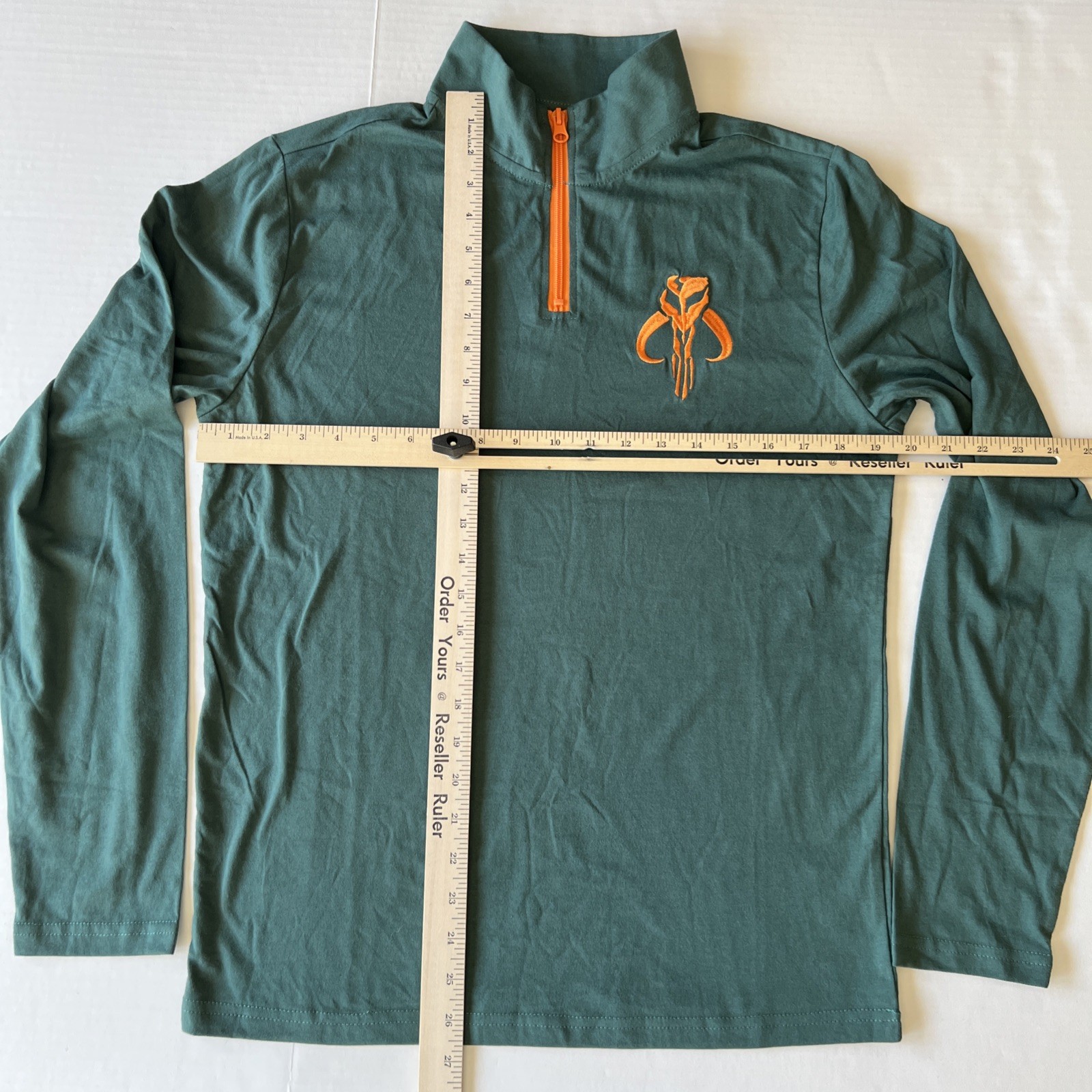 Star Wars Mandalorian Mythosaur 1/4 Zip Pullover Men’s Small Green Lightweight gallery