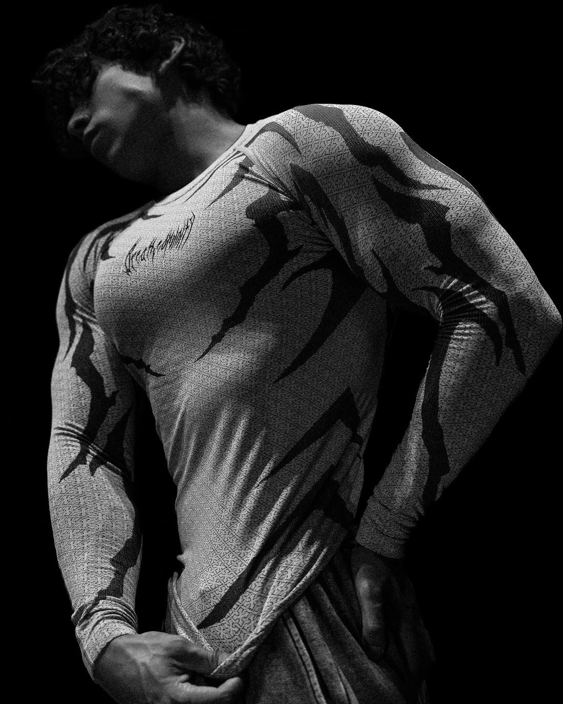 Breathedivinity Doom Tech™ Armored Longsleeve Compression [DIVINE WHITE] LARGE gallery