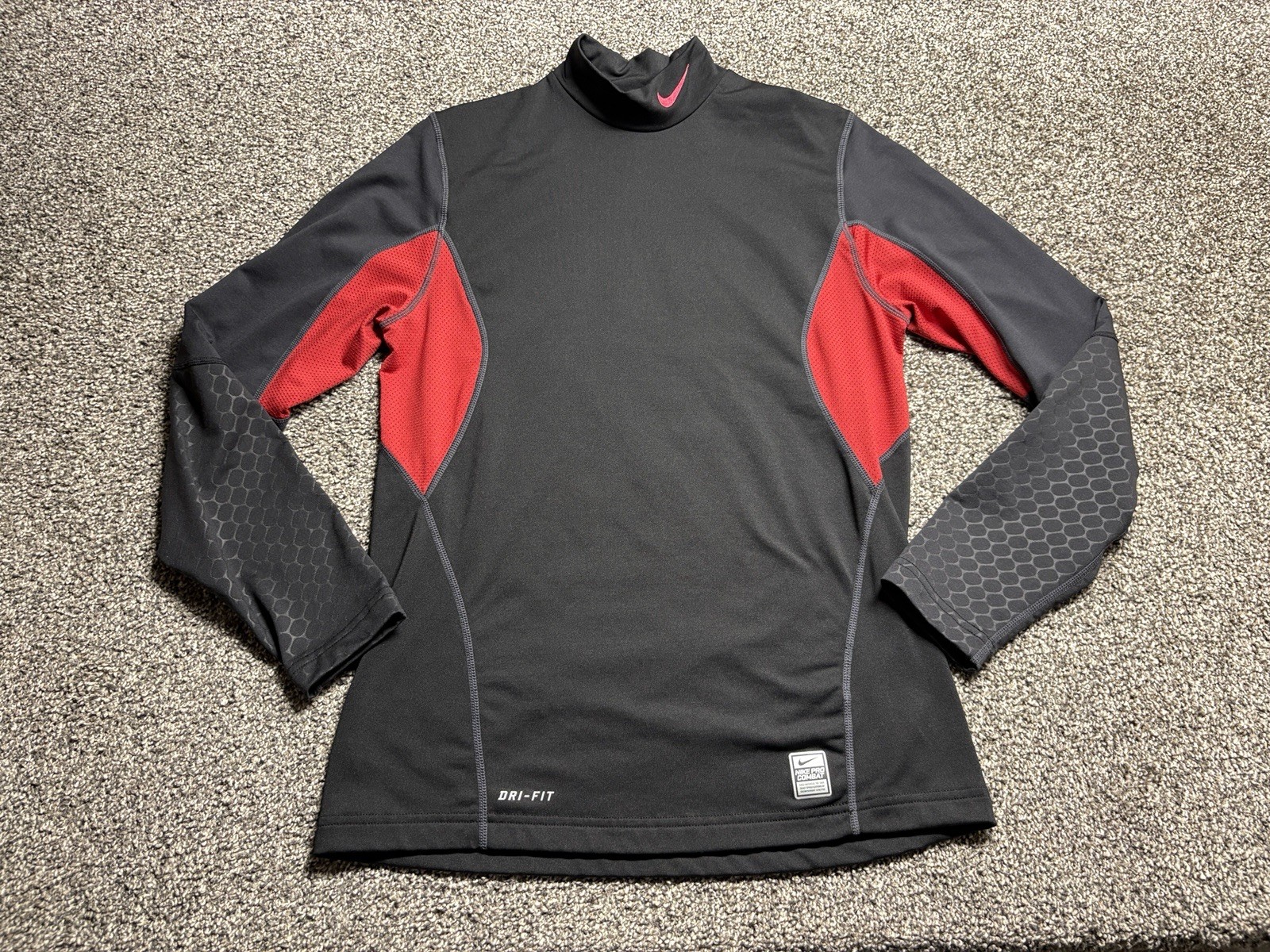 Nike Pro Combat Shirt Men M Black Fitted Compression Fleece Line Long Sleeve gallery