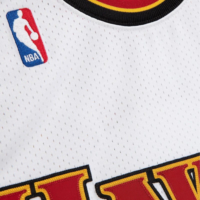 Mens Mitchell & Ness NBA AUTHENTIC JERSEY HAWKS 1995 STEVE SMITH gallery