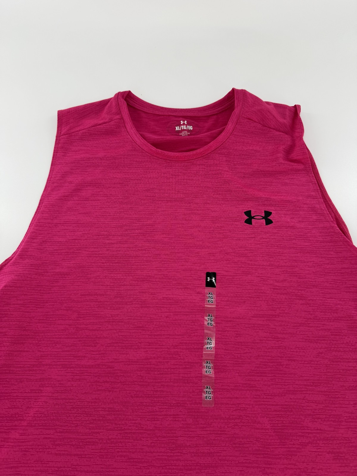 Under Armour Men Size M Fuchsia Tech Vent Sleeveless Tank Top Shirt 1384290-681 gallery