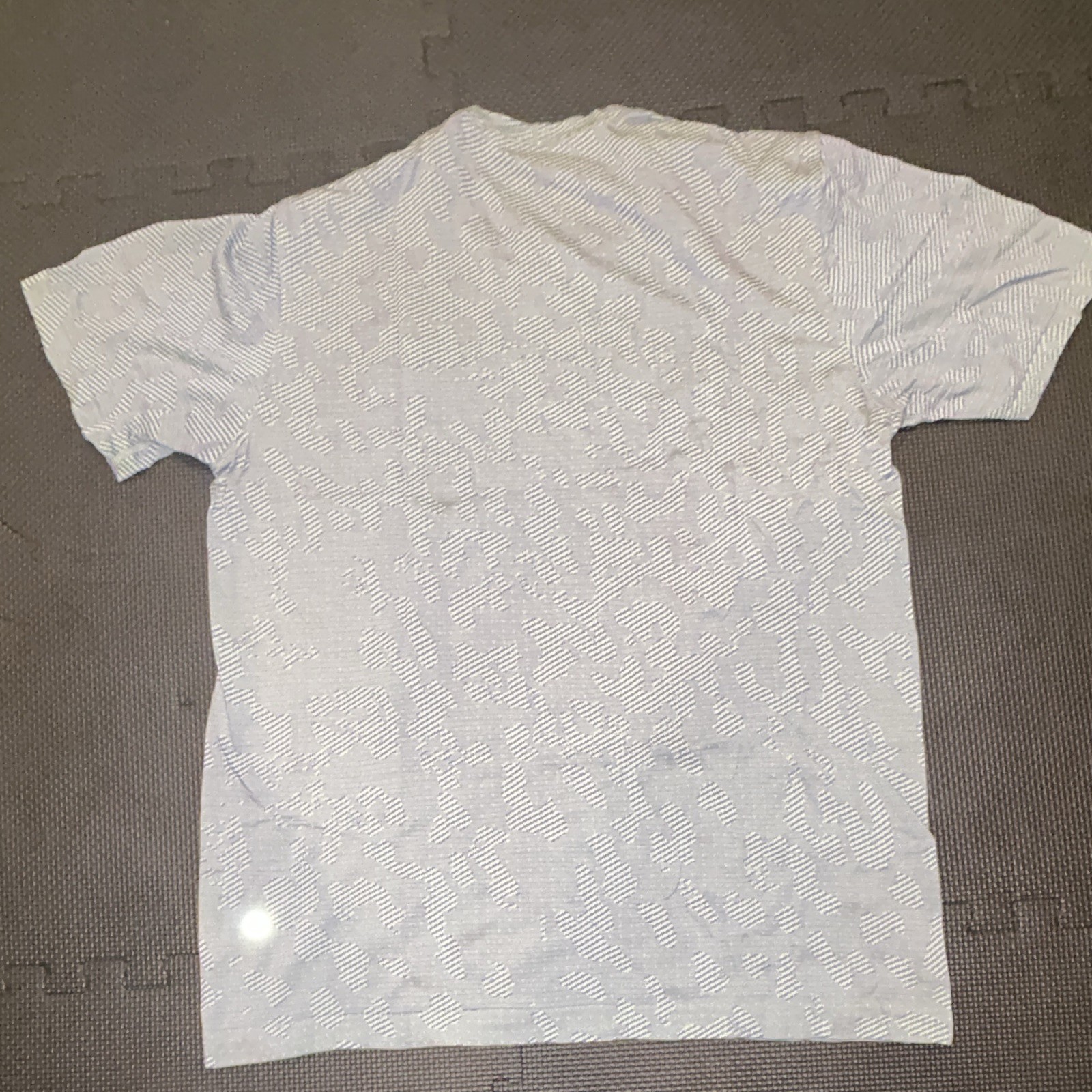Lululemon Men's Blue/Green/Purple Geometric Breathable Stretch T-Shirt Size L gallery