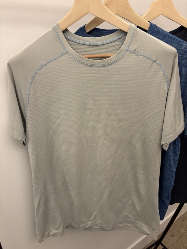 Lululemon Assorted Style T-Shirts Set Of 3 Activewear Gym Short Sleeve Large gallery