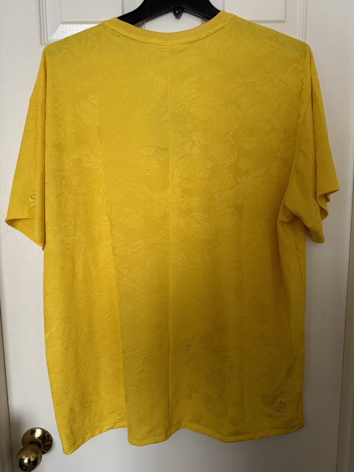 Nike Men's XL-Tall Dri-FIT Tech Pack Yellow Jaquard Short Sleeve Top DQ4300-719 gallery