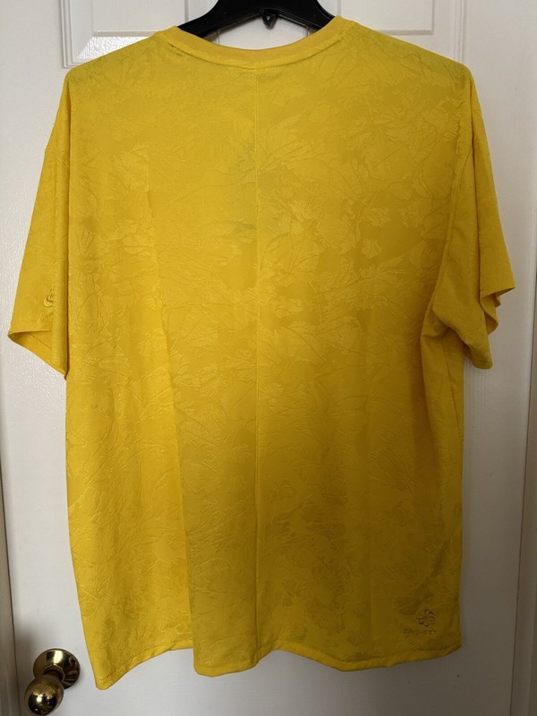 Nike Men's XL-Tall Dri-FIT Tech Pack Yellow Jaquard Short Sleeve Top DQ4300-719 gallery