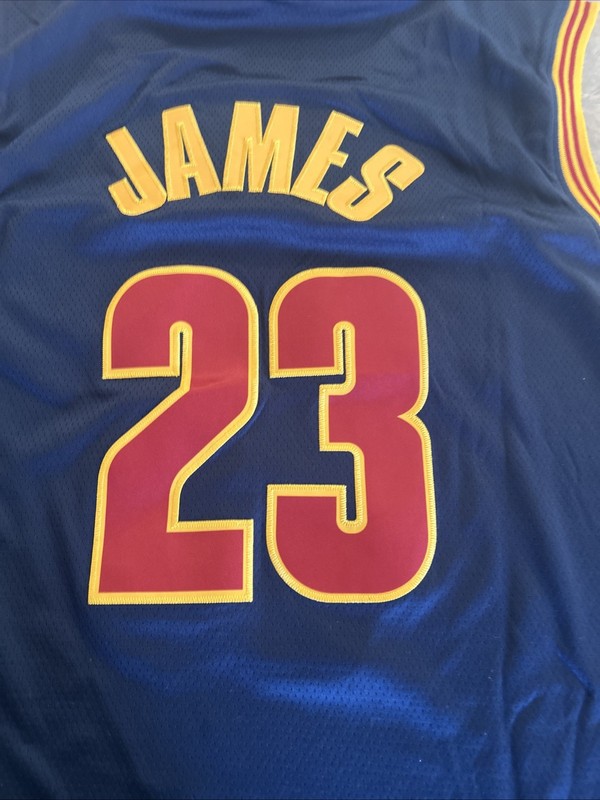 Men’s LeBron James Cavaliers Jersey 23 Xl New gallery