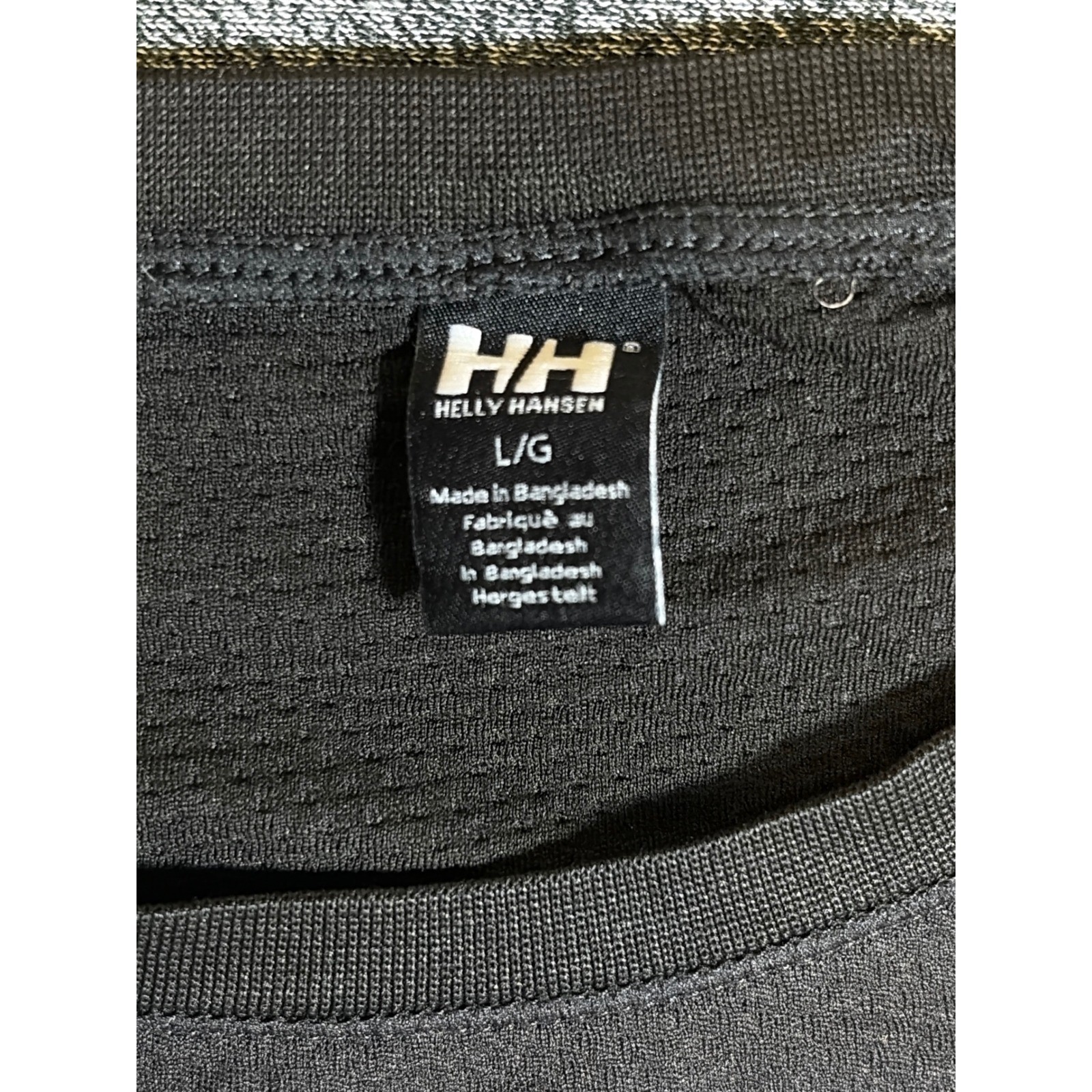 Helly Hansen Lifa Mens Large Black Long Sleeve Base Layer Shirt Striped Shoulder gallery