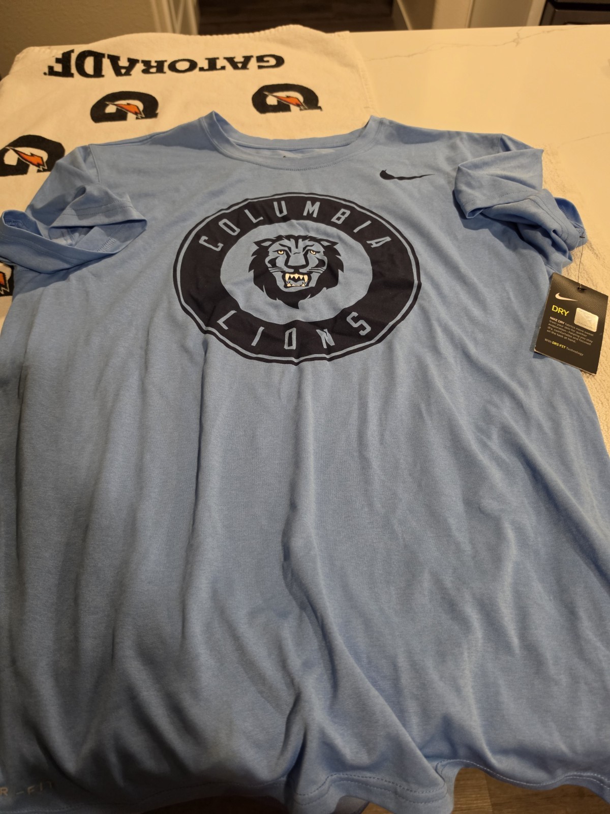 COLUMBIA LIONS PERFORMANCE SHIRT - LARGE - NIKE DRI-FIT - NWT gallery
