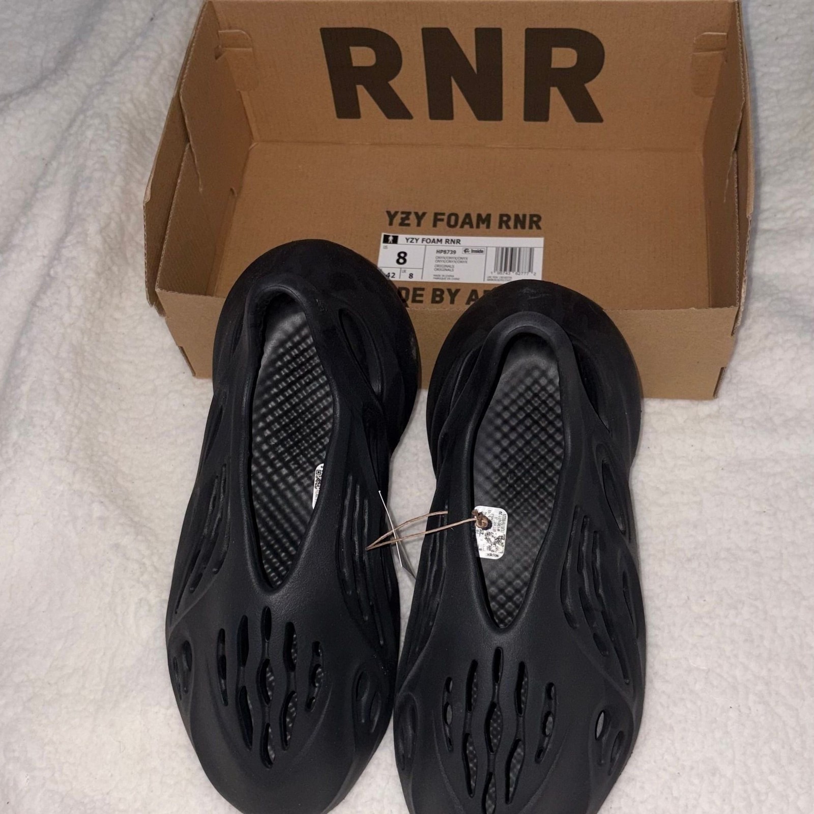 Adidas Yeezy Foam RNR Onyx (HP8739) Size 8 New with box gallery