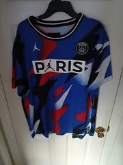 Jordan Men’s Paris Saint-Germain Active Shirts Style BV2026-445 Size XL N105