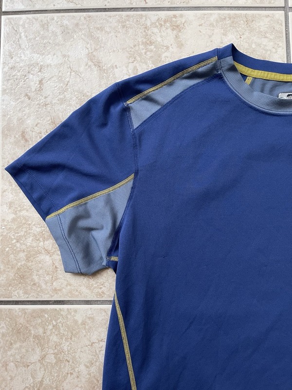 The North Face TNF Men's Short Sleeve Large Blue Climbing Athletic Running Tee gallery