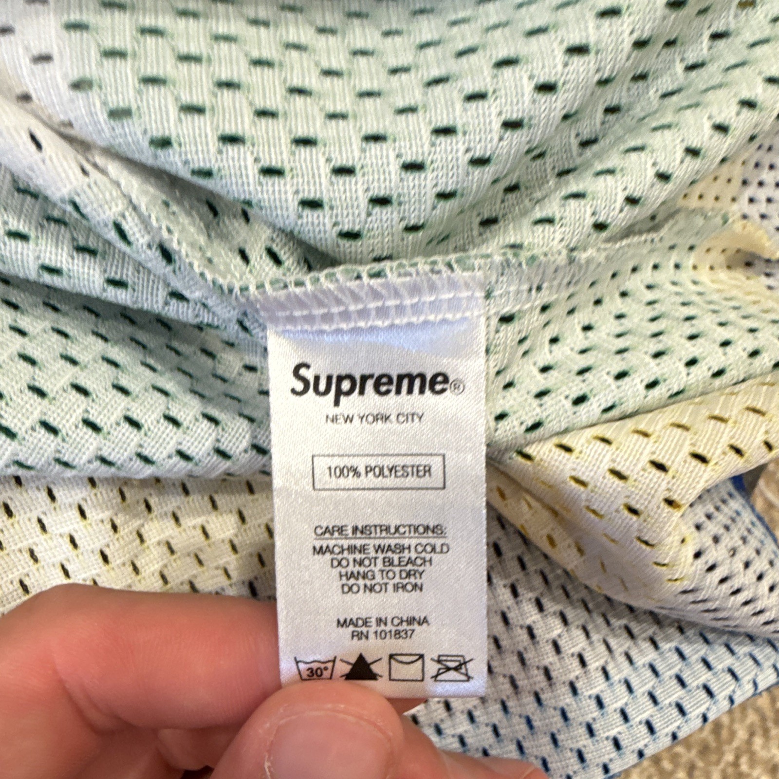 Supreme 2019 Mens Hockey Jersey M Mesh Breathable V-Neck Long Sleeve White/Green gallery