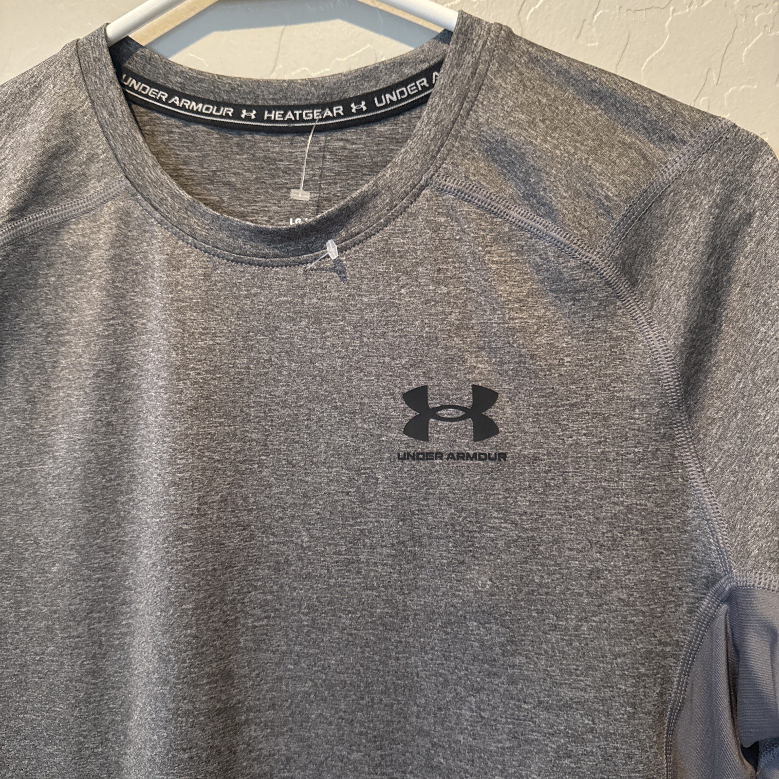 Under Armour Men's LG Gray HeatGear Short Sleeve Compression Shirt NWOT 1361518 gallery
