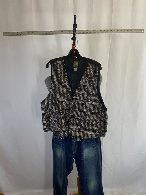 Bruno 100% Silk Artwoirk VEST XL Extra Large gallery
