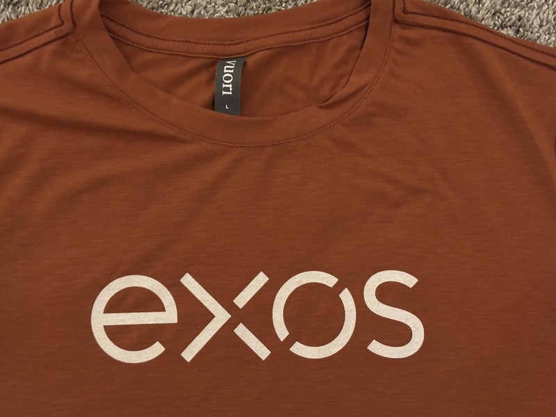 Vuori Exos Current Performance Tech Tee Shirt t-shirt Men’s size Large gallery
