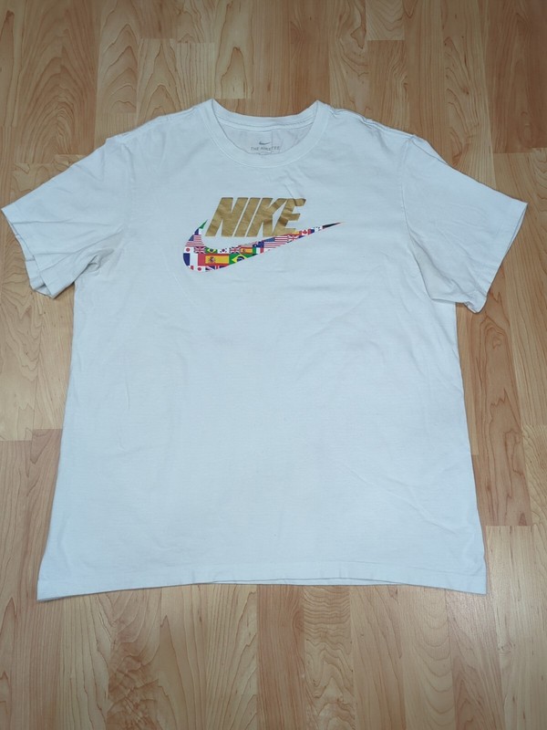 Nike T-shirt World Cup Soccer XL White Gold Country Flags Swoosh Diversity USA gallery
