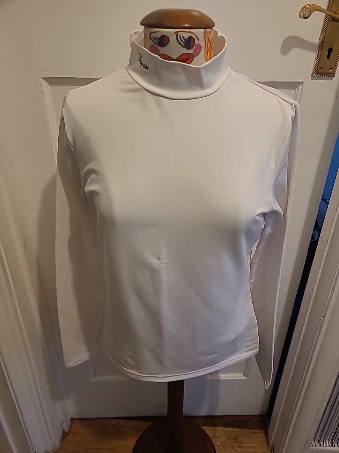 Mens Trespass Size XL White Long Sleeved Under Armour gallery