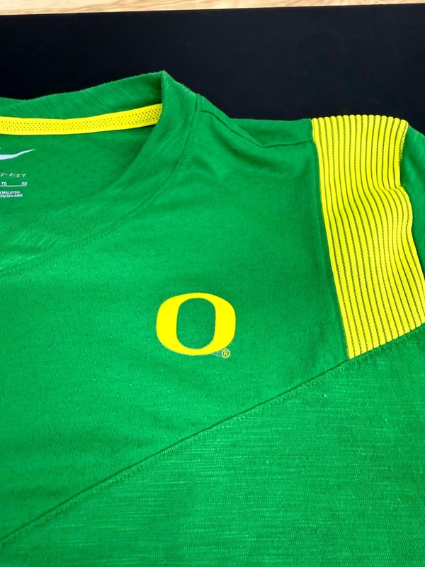 Nike Oregon Ducks On Field Training Shirt Green DJ4906 Men's Sz XL (slim fit) gallery