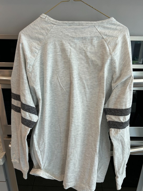NWOT MV Sport XL LS Light Gray Pullover - MountainTop Cashiers logo gallery