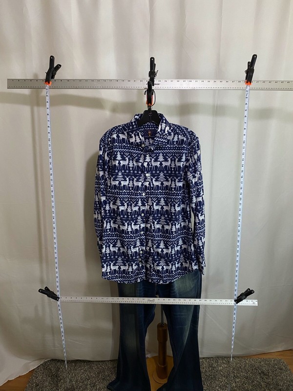 Simon Banks Christmas Artwork LONG SLEEVE SHIRT Small S 14.5 x 32/33 gallery