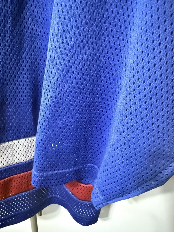 Warner Bros Studio Store Superman Mesh Hockey Jersey Men’s XL Colorblock V-Neck gallery