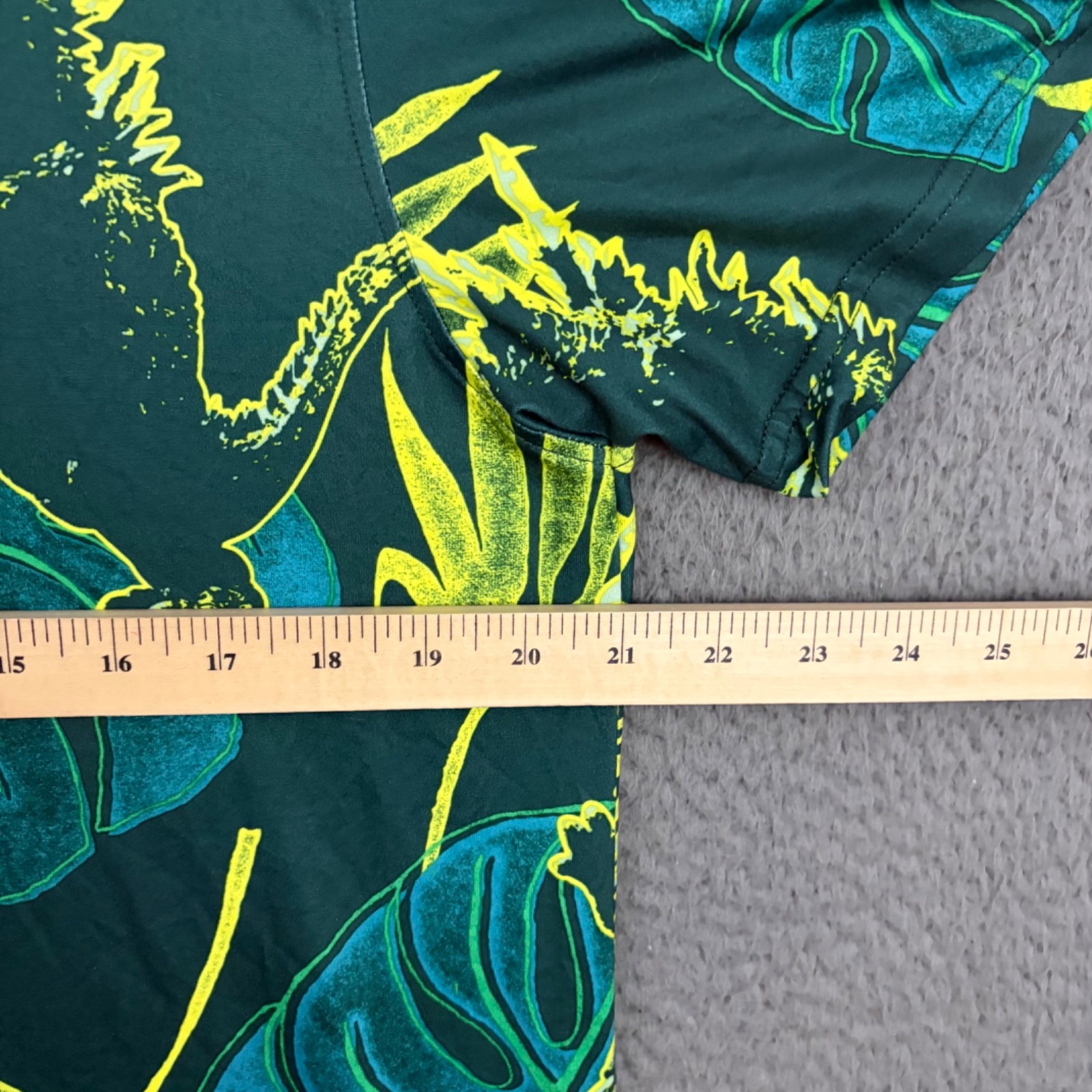 Godzilla Toho Polo Shirt Mens Medium Green Tropical All Over Print Stretch Movie gallery