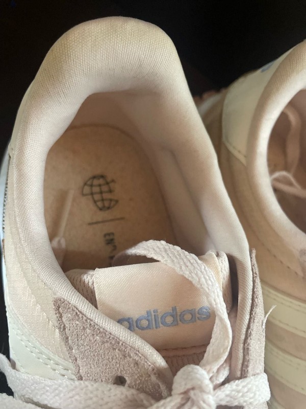Adidas Retropy F2 Sneakers Women's Size 6 gallery