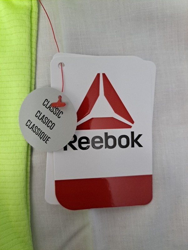Reebok Men's L Sharp Green Performance Golfing Polo Moisture Wicking Classic Fit gallery