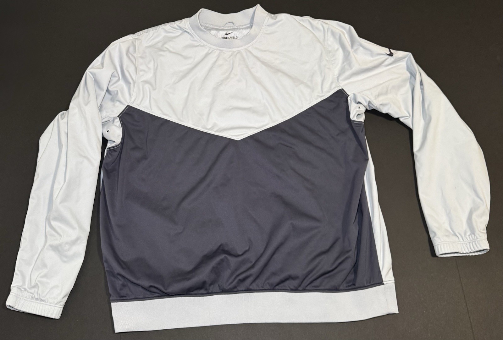 Men’s Nike Shield Victory Golf Rain Windbreaker Crew Pullover Large CI8986-042 gallery