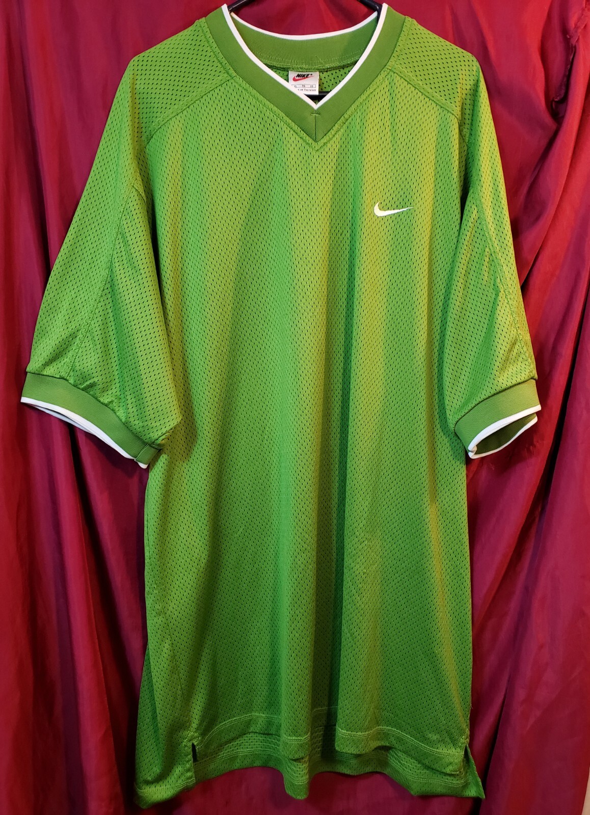 Nike Mens XL Dri Fit V Neck Shirt green RN# 56323 100% Polyester *rare* (gb2) gallery