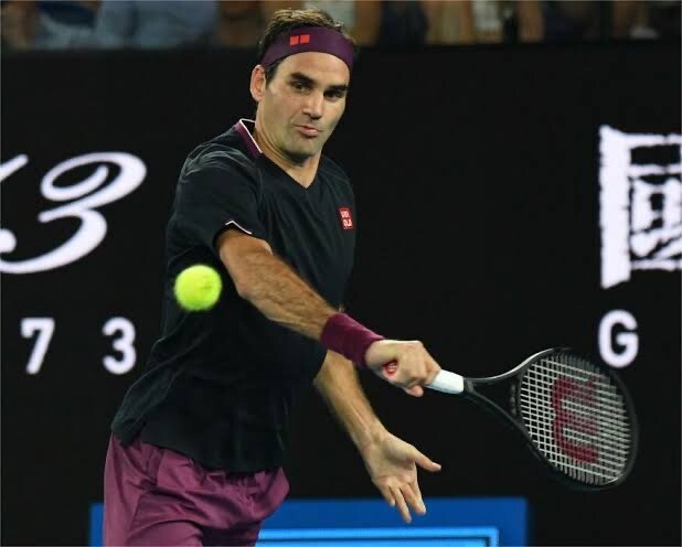 Roger Federer UNIQLO V-neck Shirt size:S (JPN M) 2020 Australian Open RF gallery