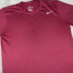 Nike The Nike Tee Dri-FIT Men’s Purple Red Crew Neck Short Sleeve Poly T-Shirt M