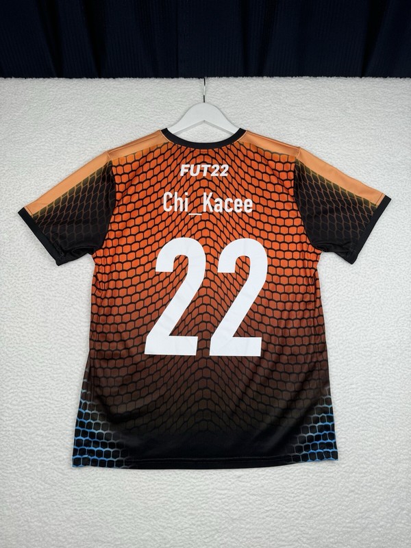 EA Sports FIFA 22 Team Fut Jersey Shirt #22 Chi_Kacee - Men's Medium gallery