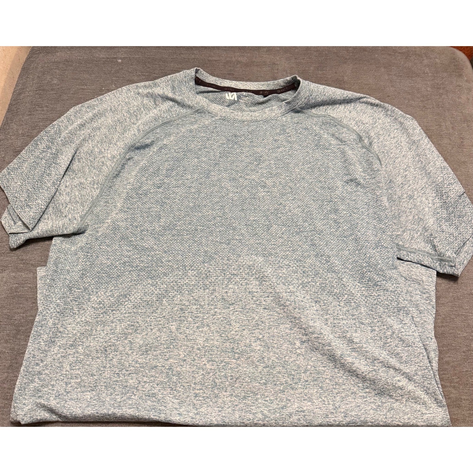 VRST Tee Mens XL Blue Heather Raglan Short Sleeve Training Shirt gallery