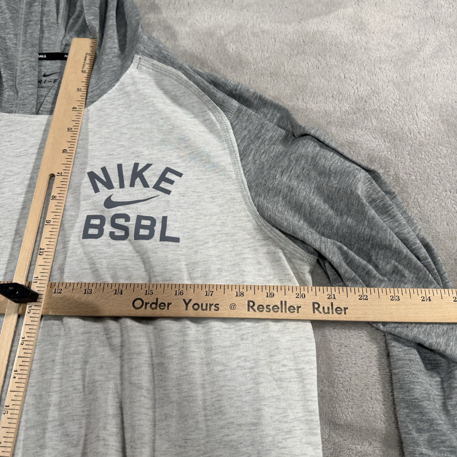 Nike BSBL Sweatshirt Tshirt Mens M Gray 3/4 Raglan Warm Up Baseball Practice gallery