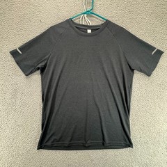 Training T-Shirt Men M Charcoal Gray Performance Tech Minimalist Sporty Gorpcore