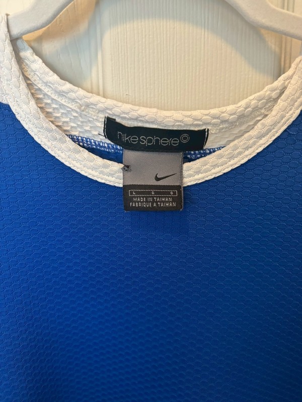 Vintage Grey Tag Nike Sphere Dry Blue White Shirt Size L gallery