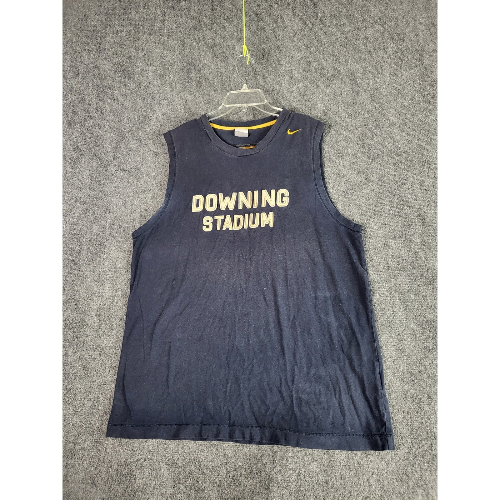 VTG Nike Downing Stadium Tank Top Sleeveless Athletic Training Shirt Men Sz XL gallery