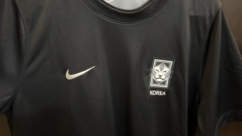 KOREA X PEACEMINUSONE X NIKE "X2" ACDPR PREMATCH JERSEY IU3867-010 SIZE LARGE gallery