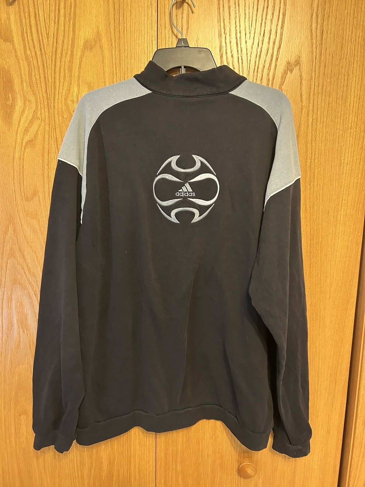 Adidas 1/4 Zip Pullover. Xlg. Great Embroidered Graphic On Back gallery