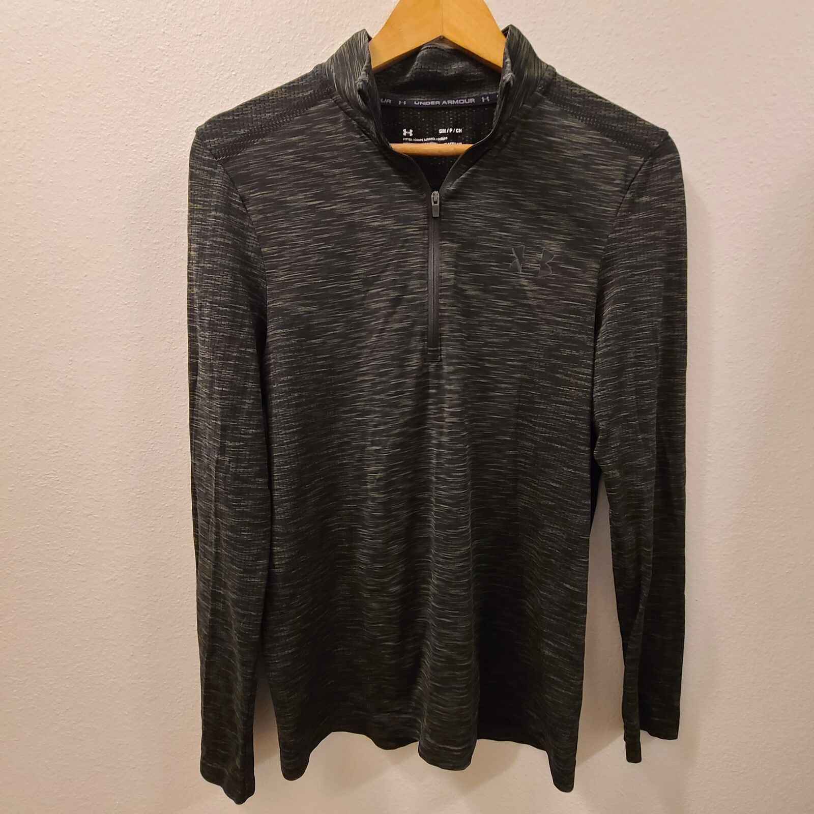 Under Armour Mens HeatGear 1/2 Zip Size Small Marine OD Green Print Long Sleeve gallery