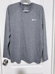 Nike Dri-FIT Men’s Swim UV Protection Long Sleeve Crew T-Shirt Gray XL