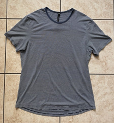 Lululemon 5 Year Basic Tee Men’s Short Sleeve Blue Large Stripe Classic T-Shirt